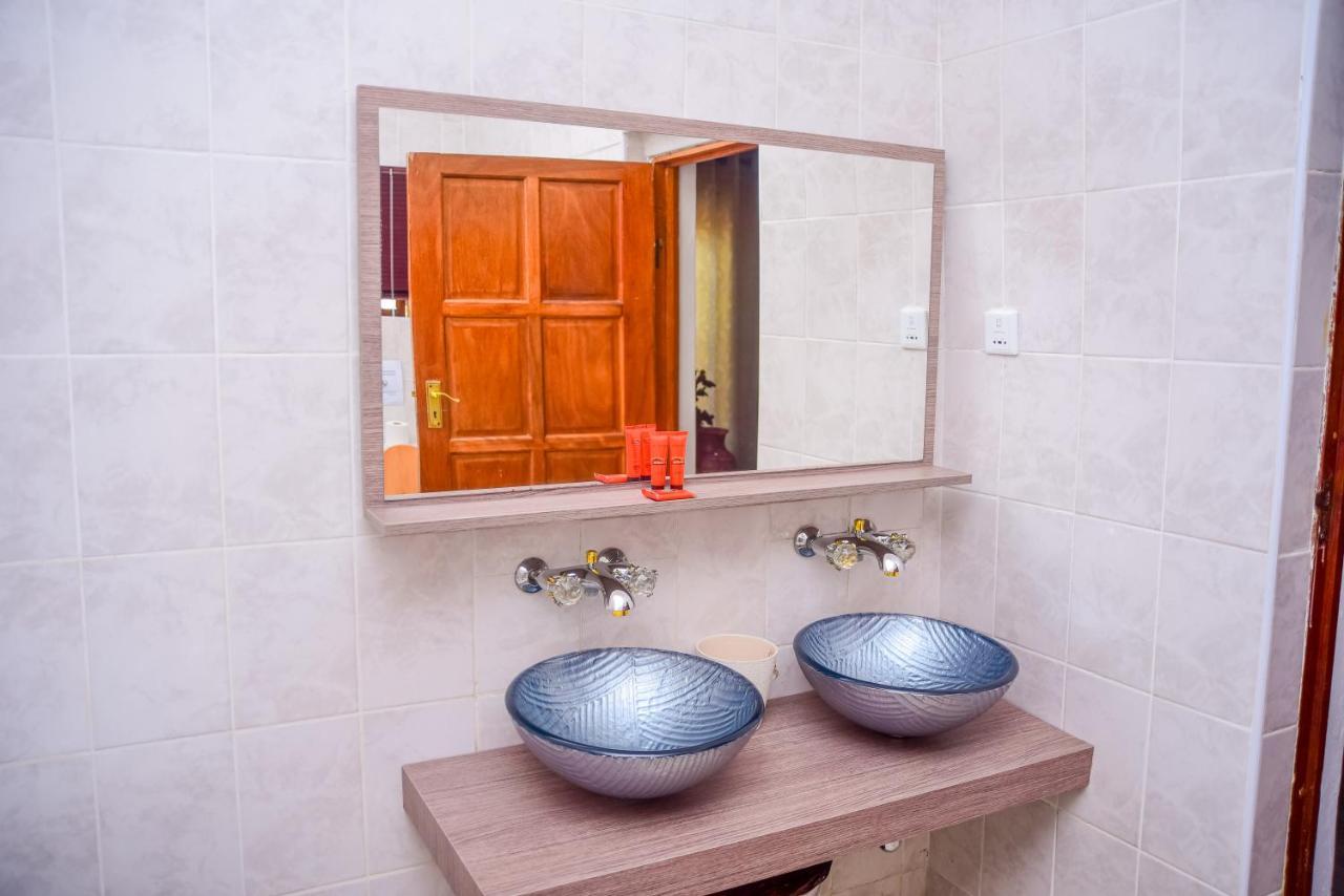 African Home Hotel Gaborone Exterior photo